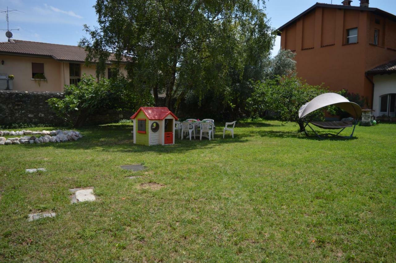 Garda Friends Apartments Тосколано Мадерно Екстериор снимка